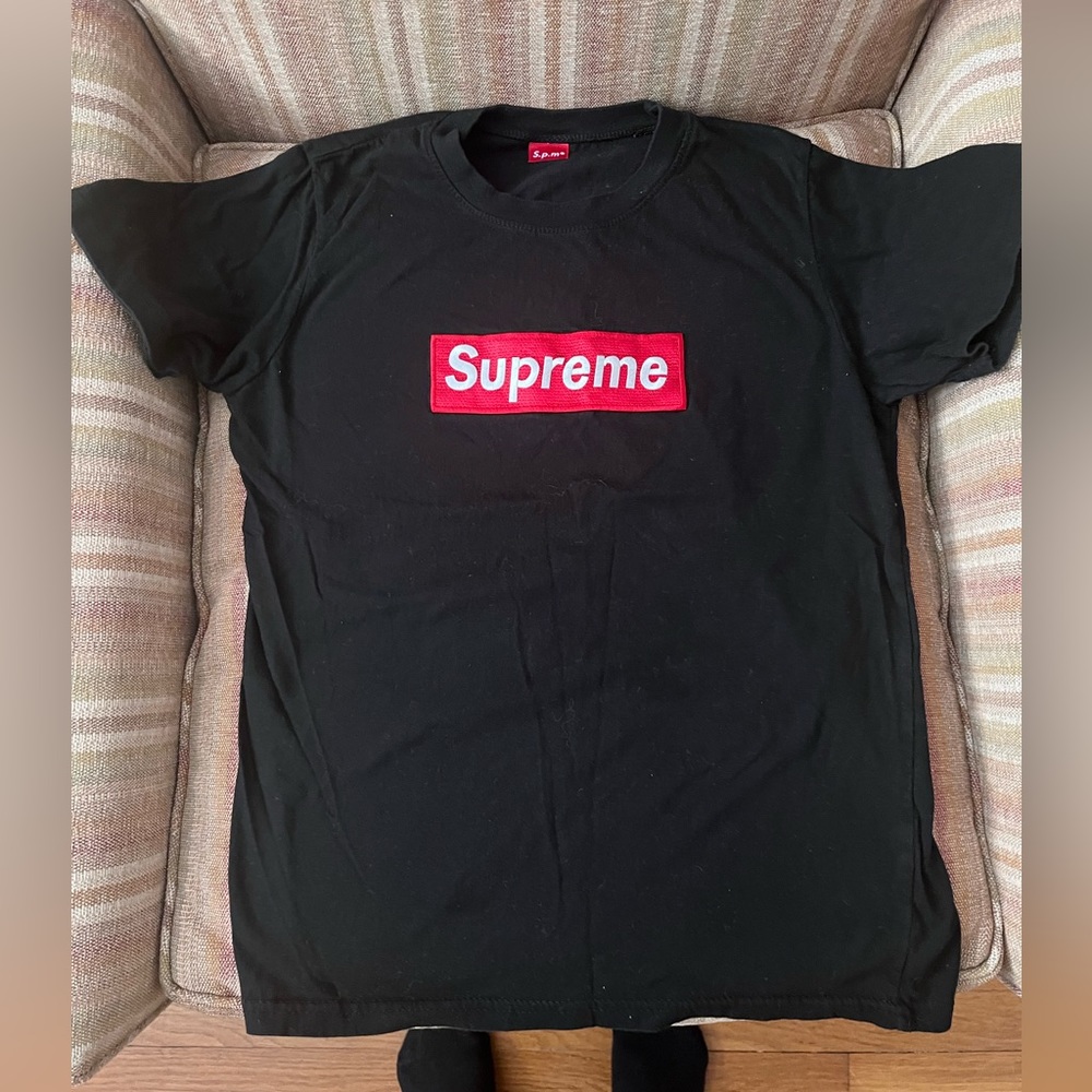Authentic Supreme tee